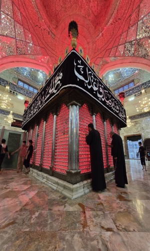 السَّلأمُ عَلَيكَ يَأ مَن وَفَى بِالسَّعَادَةِ الرَّابِح