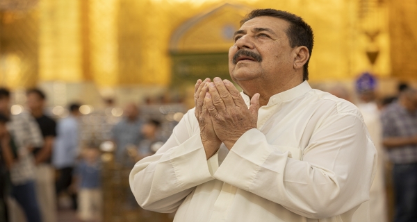 أجواء الدعاء في الصحن العباسي الشريف