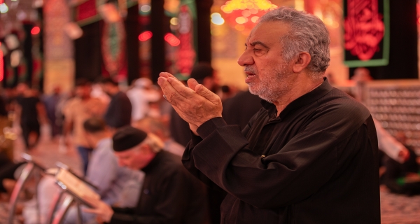 أجواء الدعاء في الصحن الحسيني الشريف
